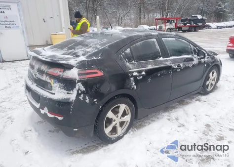 2013 Chevrolet Volt from USA, damaged, VIN 1G1RB6E43DU120530